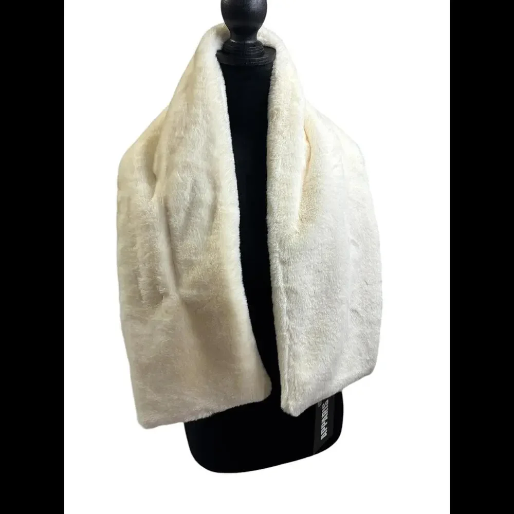 Apparis Luxurious Ivory Faux Fur Scarf Wrap - Picture 3 of 5